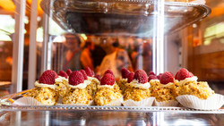 Hoher Schaden: Kuchendieb in Wiesbaden gesucht