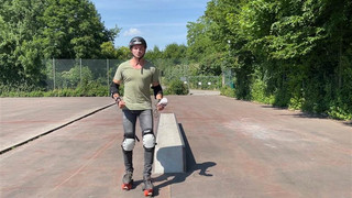 Rollschuhlaufen wieder Trend: FFH-Reporter macht den Selbstversuch