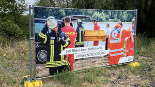 Initiative in Trebur: Plakate warnen vor Gefahr beim Baden im Rhein