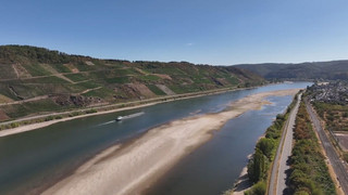 Höhere Preise und Engpässe: Niedrigwasser trifft Bauherren