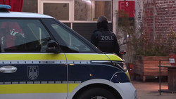 300 Millionen Euro Schaden: Großrazzia wegen Mogel-Handys
