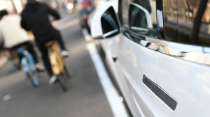 Sicherheitsrisiko: China verbietet versteckte Auto-Türgriffe