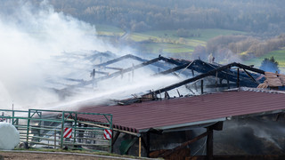 Hallenbrand Sinntal: Sachschaden in Millionenhöhe befürchtet