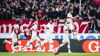 Bundesliga: Irre Schlussphase in Stuttgart - BVB und Bayern patzen