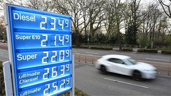 Spritpreise knallen runter – entscheidender Ölpreis steigt