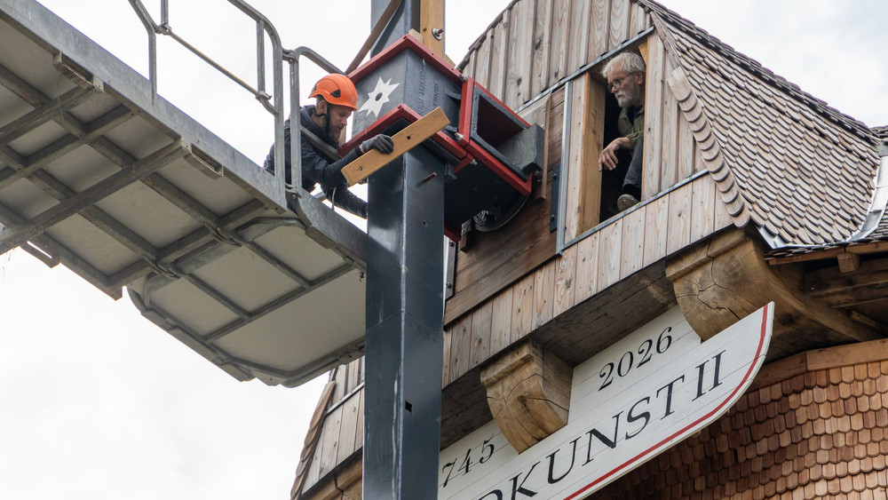 Windmühlenturm an Gradierbau bekommt neue Flügel