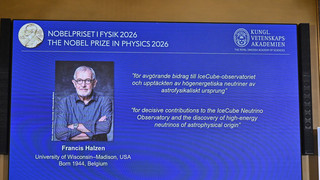 Geisterteilchenfang mit Eisklotz: Nobelpreis für US-Physiker