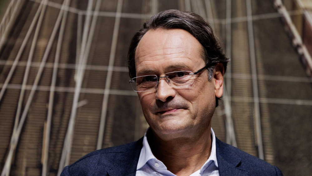 «Wo jetzt schon viele Fahrgäste unterwegs sind, bieten wir im neuen Fahrplan noch mehr Zugfahrten an», sagt der für den Fernverkehr zuständige Bahn-Vorstand Michael Peterson (Archivbild).