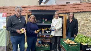 Heppenheim: Neuer "Fairteiler-Schrank" aufgestellt