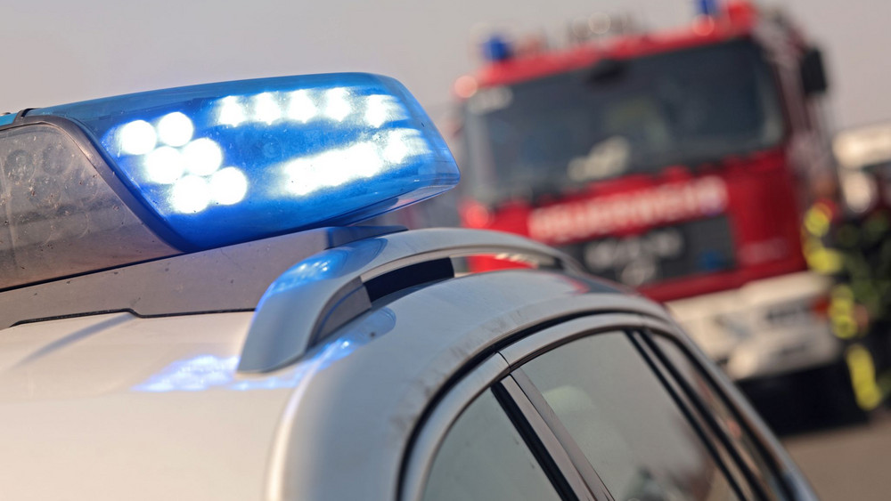 Polizeiwagen und Feuerwehrauto