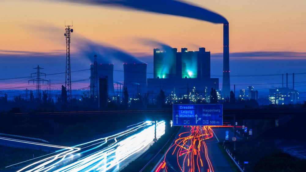 Morgens in Sachsen-Anhalt - Kraftwerk Schkopau