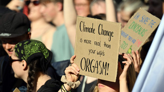 Mitten im Berufsverkehr: Klimaaktivisten blockierten A49 bei Kassel