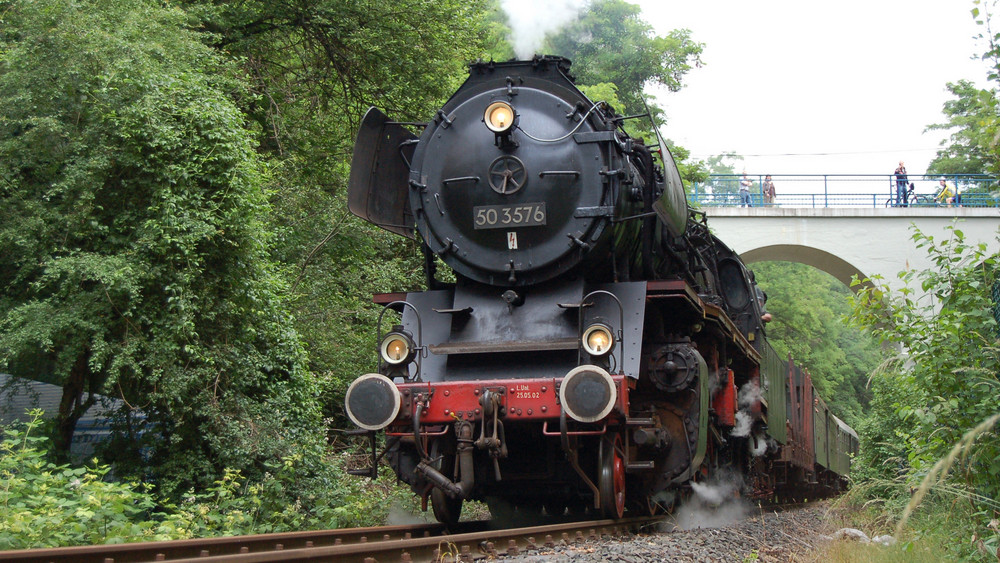 Endlich wieder Dampflok-Eisenbahn-Romantik auf der Aartal-Strecke