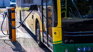 Umwelthilfe: Zu wenig E-Busse in Hessens Großstädten