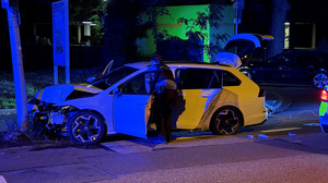 Nägel stoppen Autofahrer bei Königstein: Person flüchtig