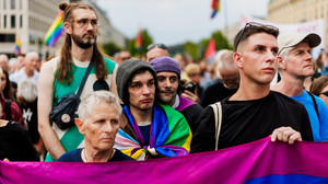 Hessen reagiert mit Solidarität auf Berliner CSD-Anschlag
