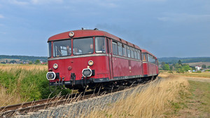 Aartalbahn: Sonderfahrten zur Sektkellerei Henkell am Sekttag