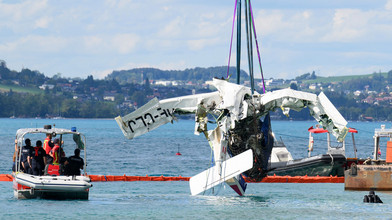 Absturz in den Attersee: Flugzeug aus der Tiefe geborgen