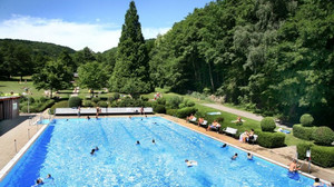 Überraschung in Königstein: Freibad im Woogtal Eröffnung