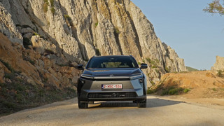 Der neue Toyota bZ4X - Stärker, effizienter und komfortabler