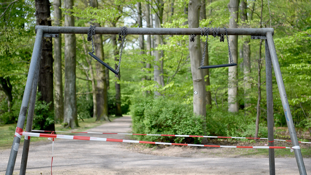 Im Ostpark in Rüsselsheim mussten Spielgeräte gesperrt werden