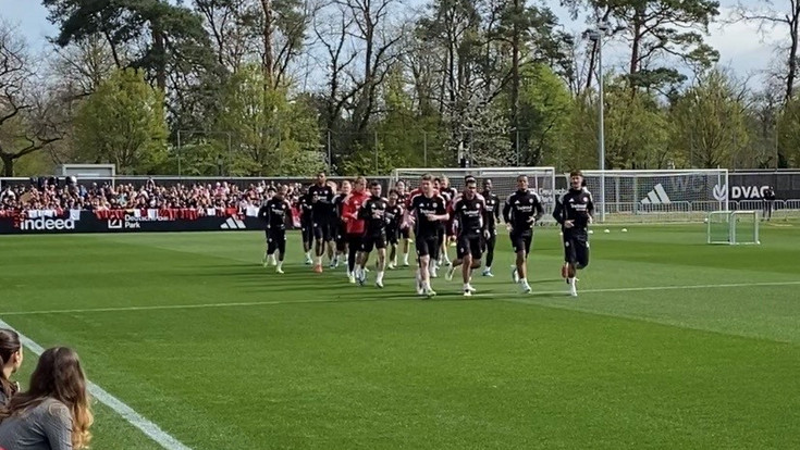 Eintracht Frankfurt: 1200 Fans beim öffentlichen Training