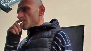 Polizei sucht nach dreistem Einbrecher mit Kippe in Wetzlar