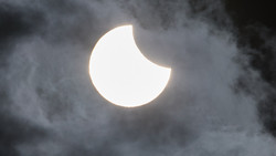 Die besten Orte für die Sonnenfinsternis 2026 in Hessen