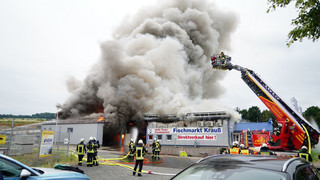Großbrand in einem Fischbetrieb bei Schrecksbach - technischer Defekt