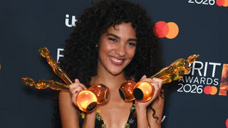 Sängerin Olivia Dean macht die Brit Awards zu ihrem Abend