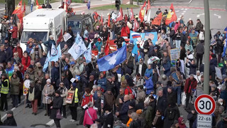 Ostermärsche für Frieden - Zehntausende demonstrieren 