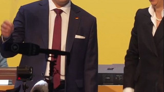 AfD bestätigt Doppelspitze: Weidel und Chrupalla bleiben Parteichefs