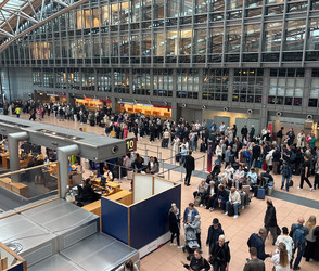 Sicherheitsbereich am Hamburger Flughafen stundenlang zu