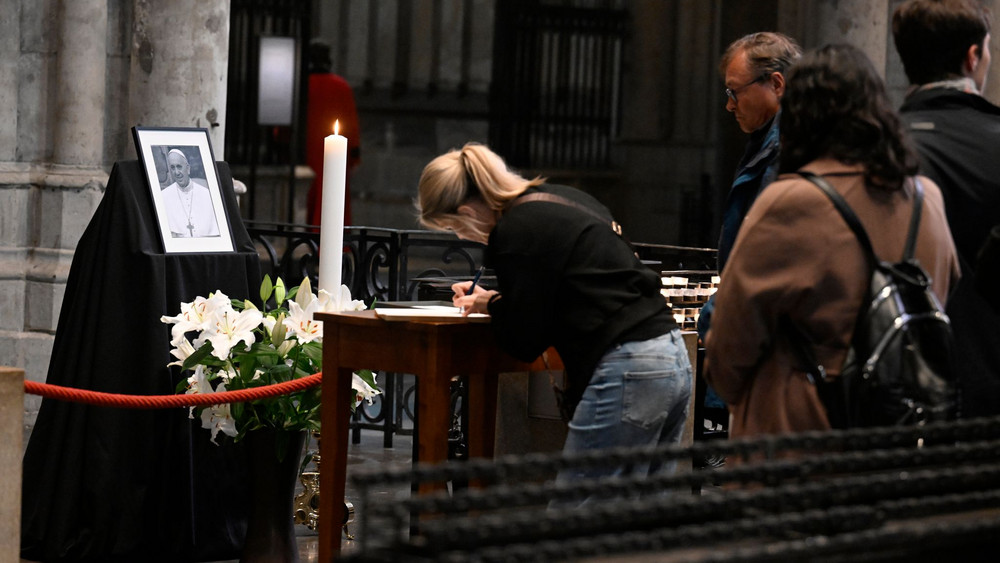 Papst Franziskus gestorben - Köln