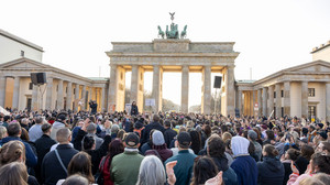 Tausende demonstrieren gegen digitale sexuelle Gewalt