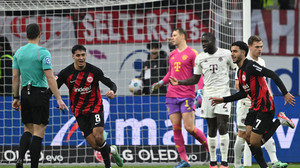 Eintracht überrollt Bayern 5:1 - Darmstadt verliert in Heidenheim