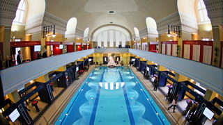 Brand im Jugendstilbad in Darmstadt: Badebetrieb aber nicht betroffen