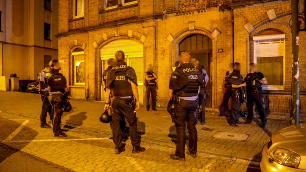 Ein privater Streit in der Leipziger Straße in Fulda hat für einen Großeinsatz der Polizei gesorgt. 