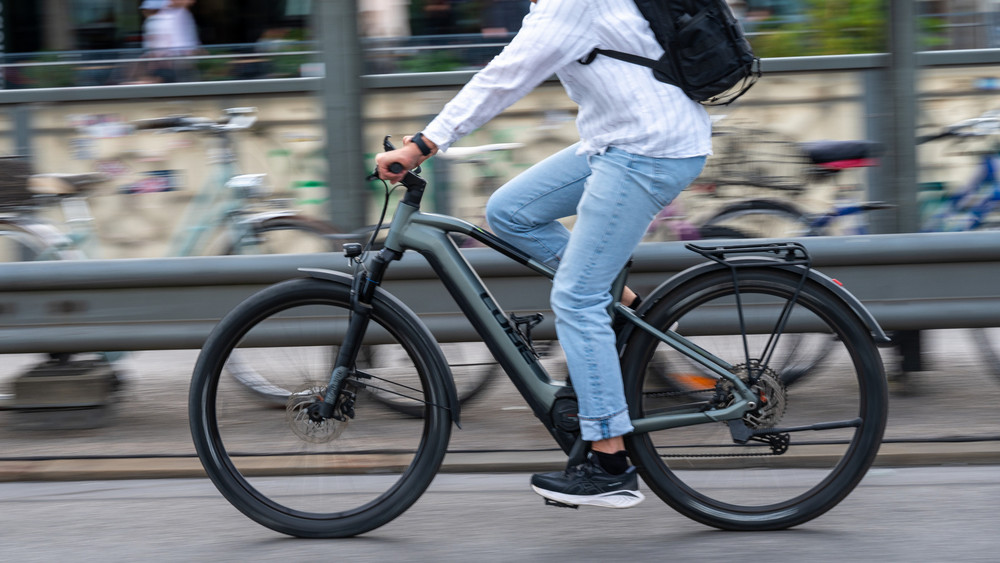 E-Bikes werden immer beliebter. 