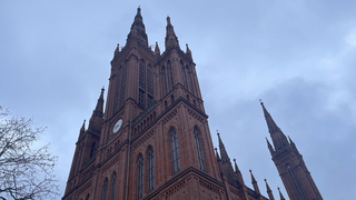 Marktkirche in Wiesbaden mit Nikolaus-Glockenspiel