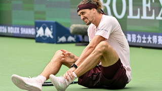 Shanghai: Schrecksekunde für Zverev
