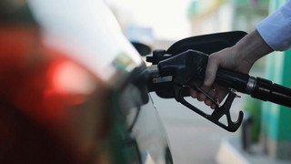 Ifo: Tankrabatt kommt stärker an