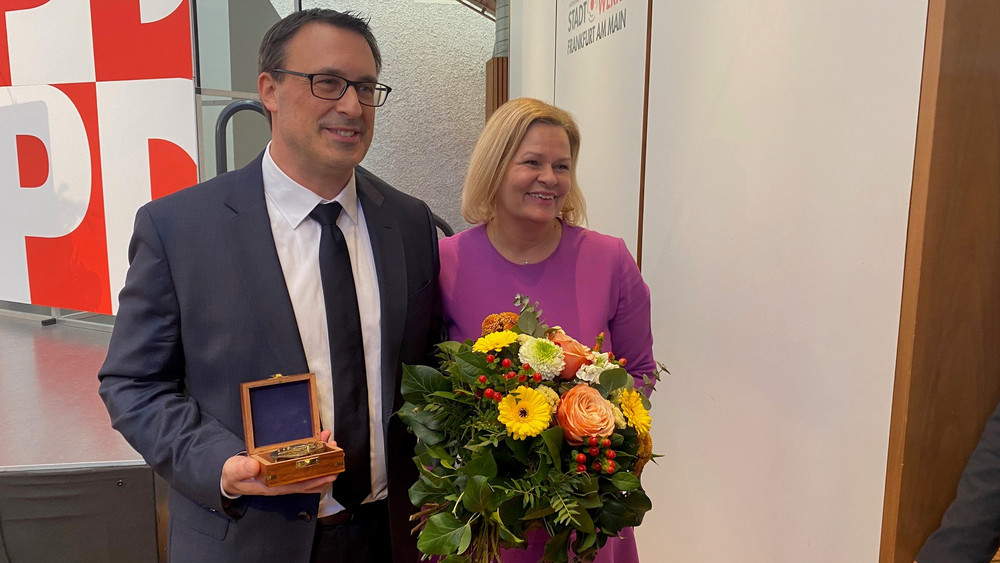 Sören Bartol führt die Bundestagswahlliste der SPD Hessen an - Innenministerin Nancy Faeser folgt auf Platz 4
