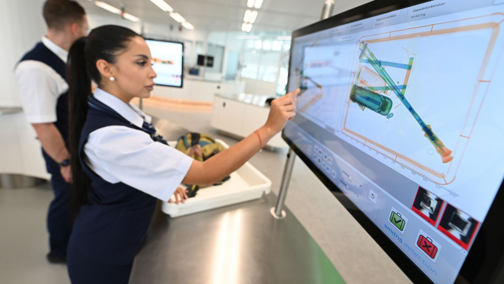 Computertomographie-Scanner am Flughafen München