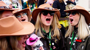 Der "KUR": 4.000 Jecken in Höchstform, ein Umzug der begeistert