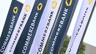 Commerzbank Hauptversammlung: Im Abwehrkampf gegen Unicredit