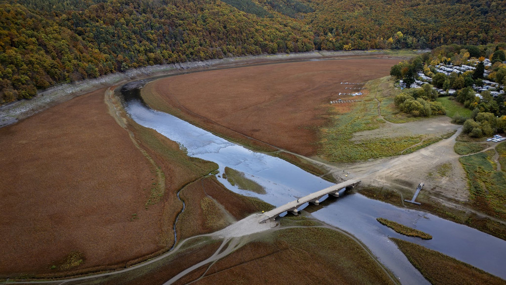 Niedrigwasser im Edersee