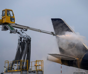 Verzögerungen am Flughafen Frankfurt wegen Winterwetter