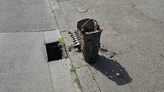 140 Gullydeckel in Gießen herausgehoben: Stadt ruft zur Vorsicht auf