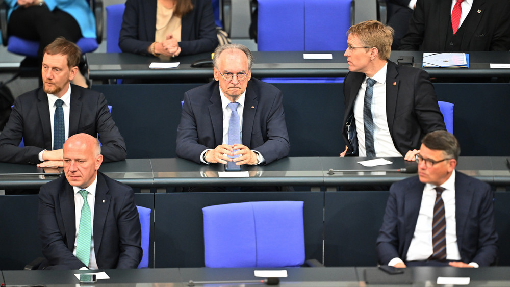 Hessens Ministerpräsident Boris Rhein mit seinen Kollegen Michael Kretschmer, Reiner Haseloff, Daniel Günther und Kai Wegner (Archiv).